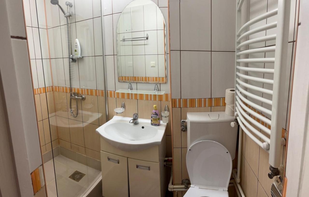 Linna Apartament Galaţi Eksteriør billede